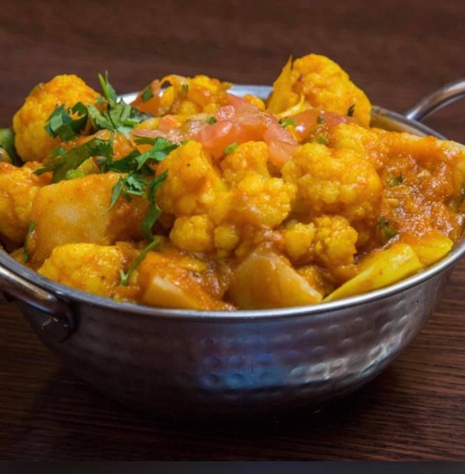 <span  class="uc_style_uc_tiles_grid_image_elementor_uc_items_attribute_title" style="color:#ffffff;">Aloo GObhi</span>